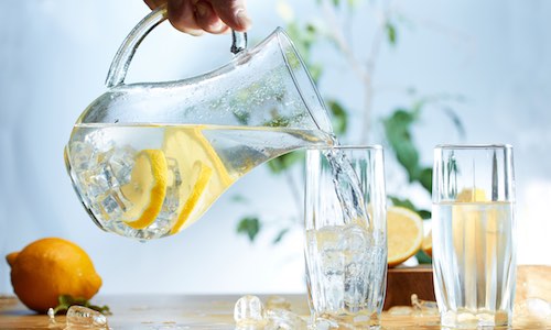 CityGames Bochum: "Schüler Tour" - aromatisiertes Tafelwasser für den Durst? Geht oder?! CityGames Bochum Schüler Tour: kaltes aromatisiertes Tafelwasser - Fresh Refill Getränkepaket